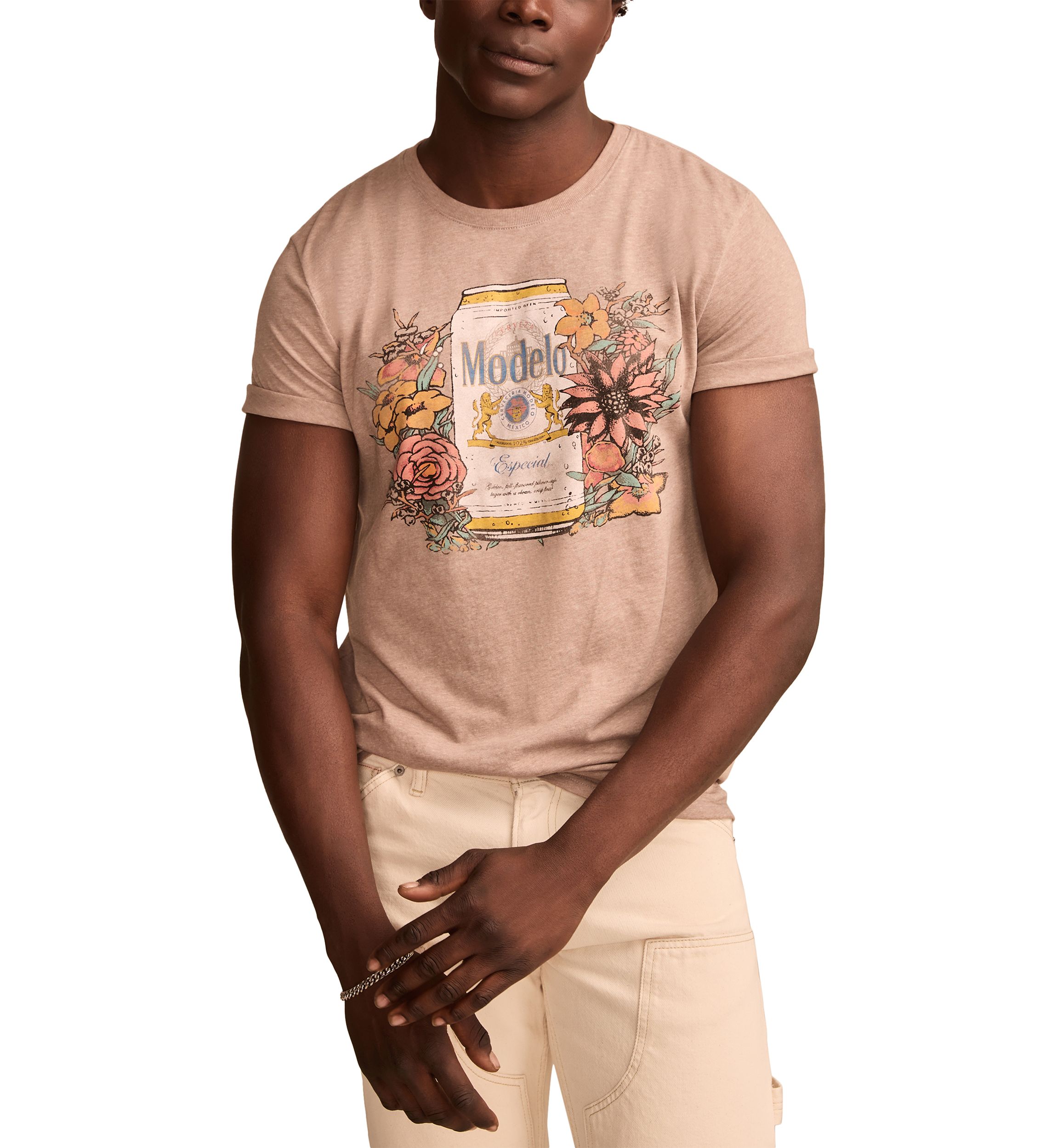 Modelo Flowers Short Sleeve Graphic T-Shirt