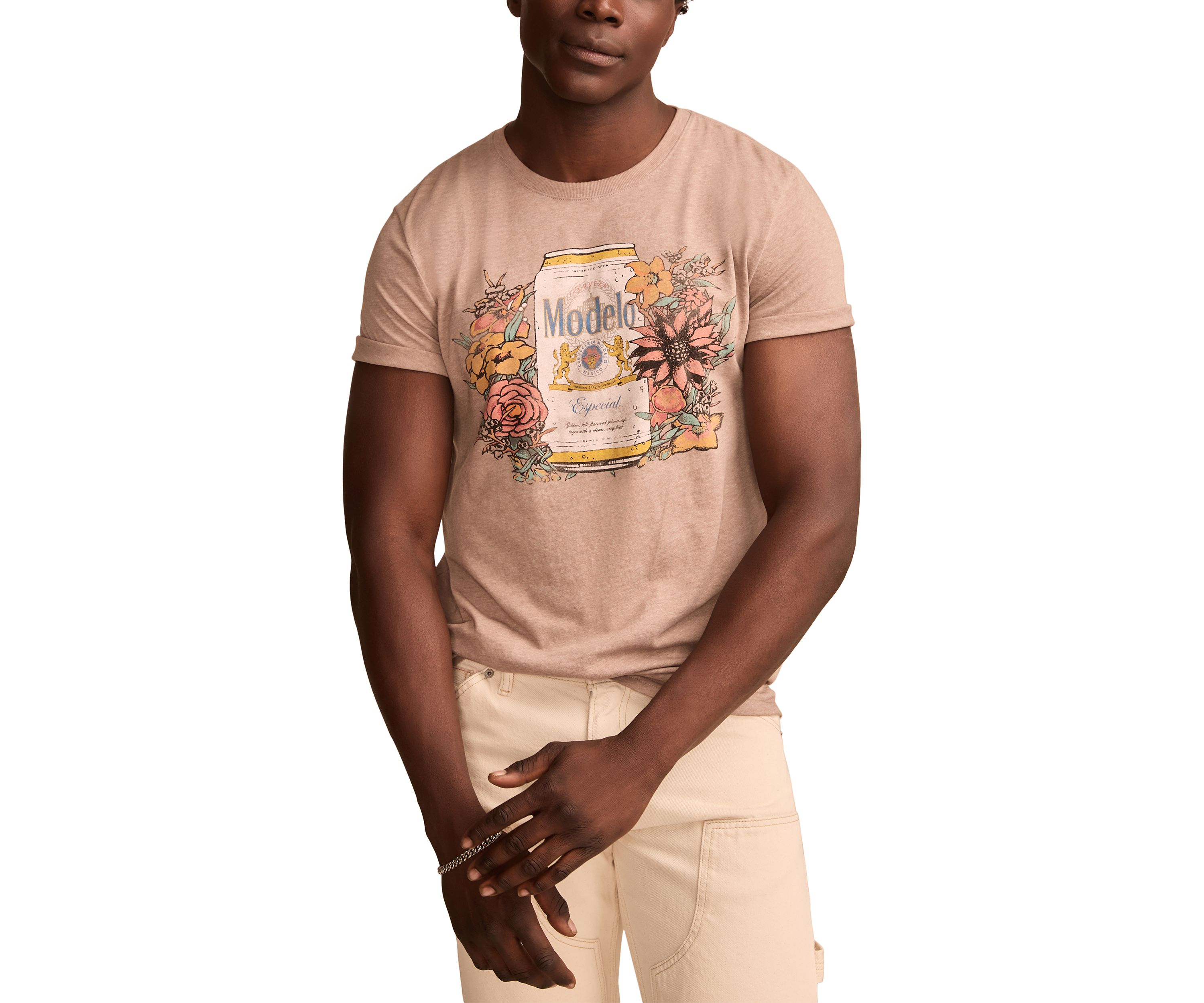 Modelo Flowers Short Sleeve Graphic T-Shirt