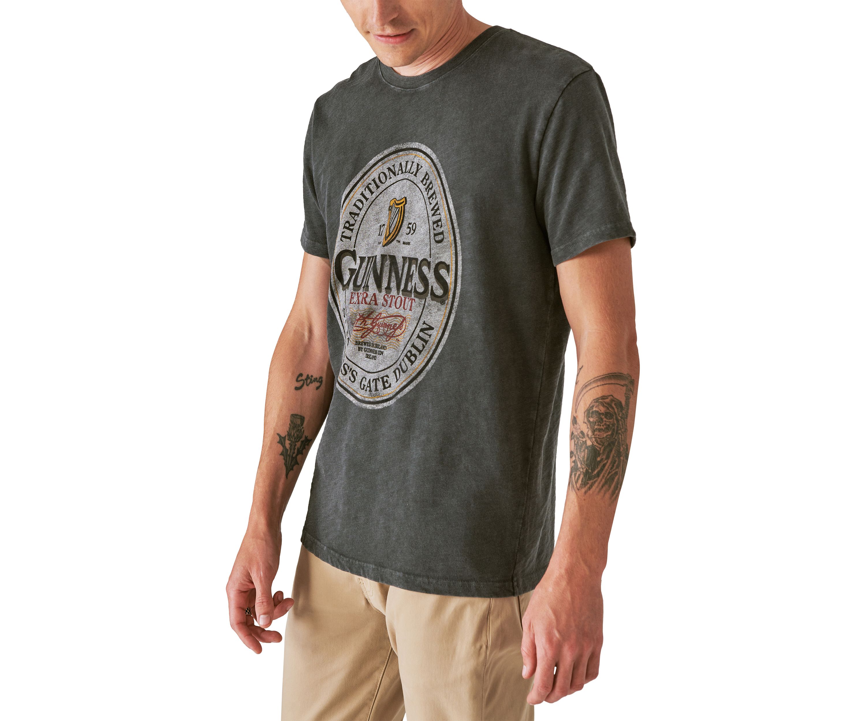 Guinness Oval Graphic T-Shirt