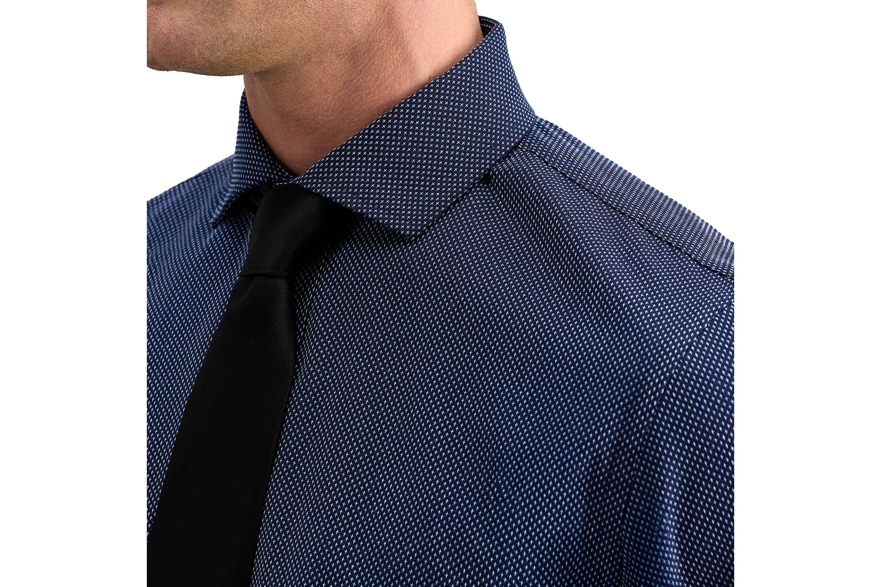 Haggar Mens Classic Fit Premium Comfort Spread Collar Dress Shirt