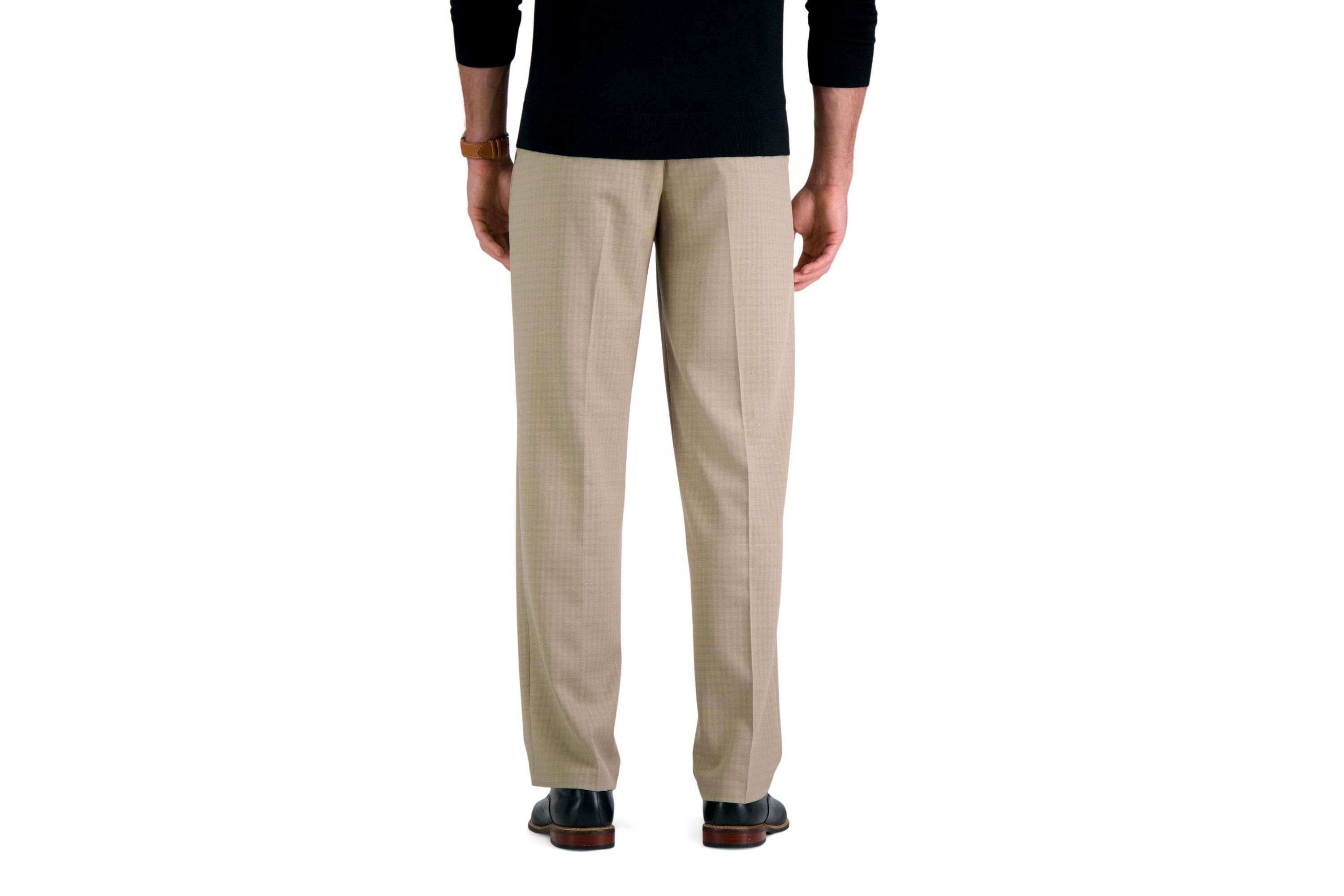 Haggar Premium Comfort Checker Plaid Classic Fit Flat Front Dress Pant