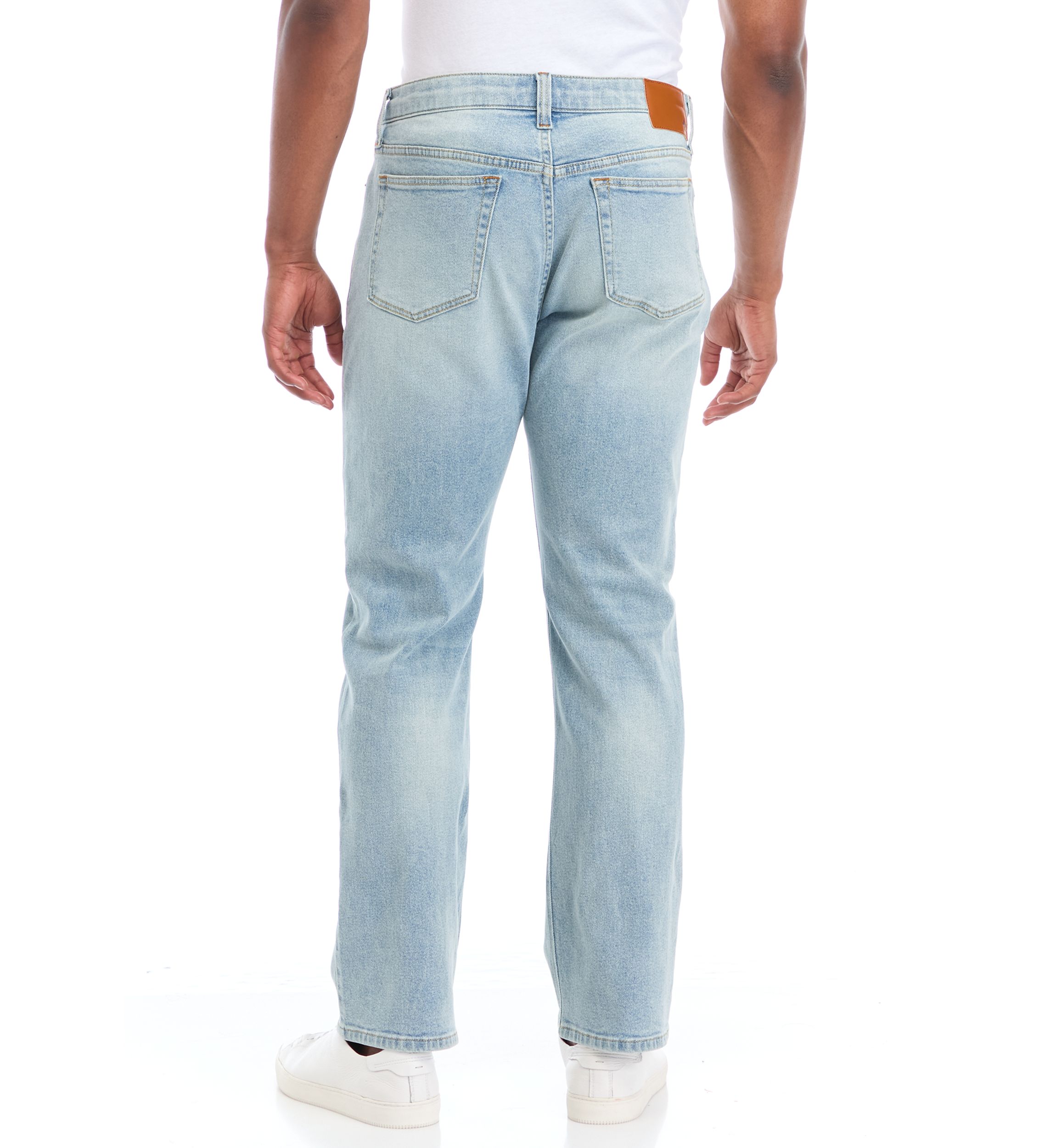 Relaxed Light Wash Jeans 