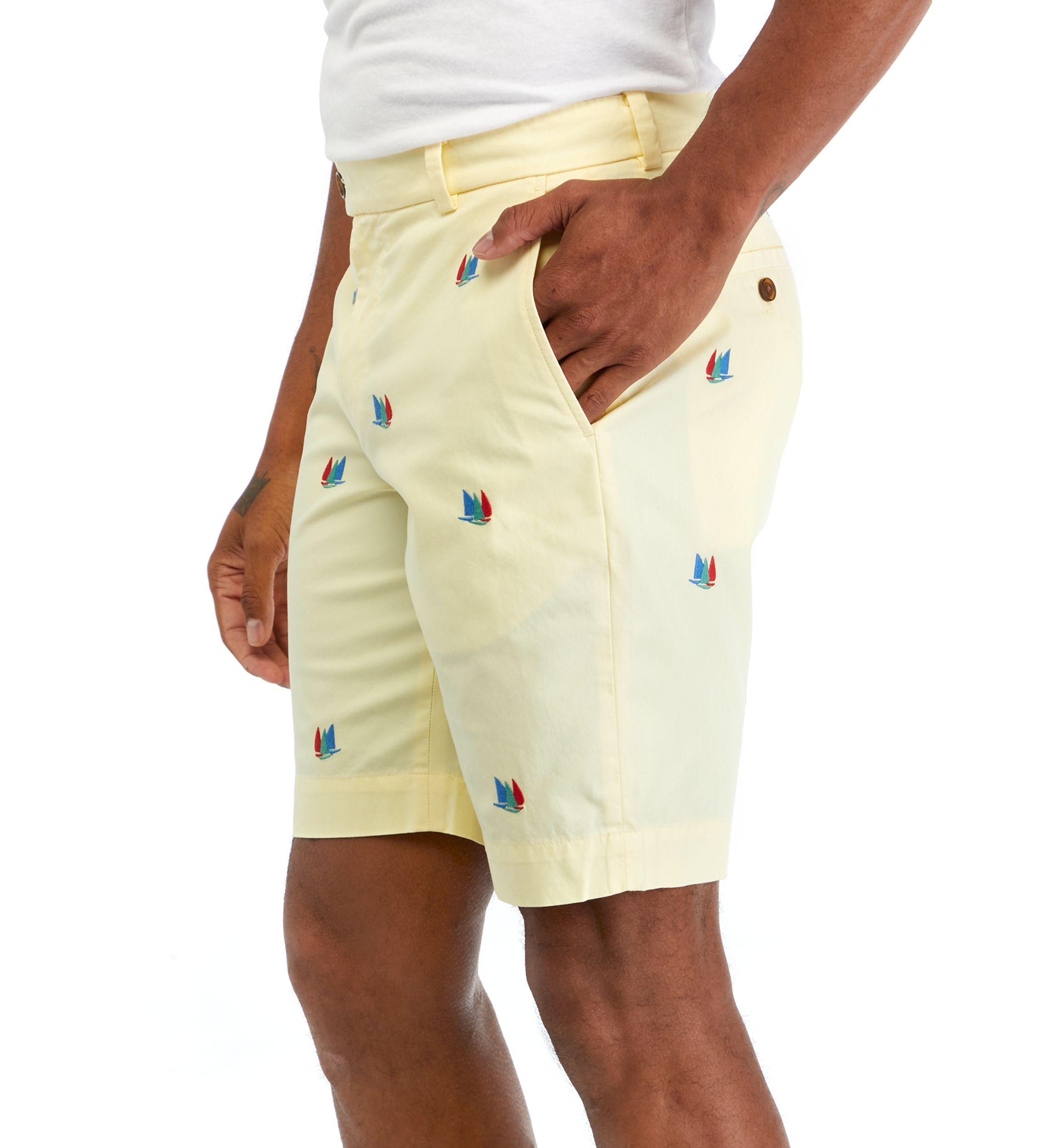 Mens 9" Stretch Cotton Embroidered Sailboat Shorts