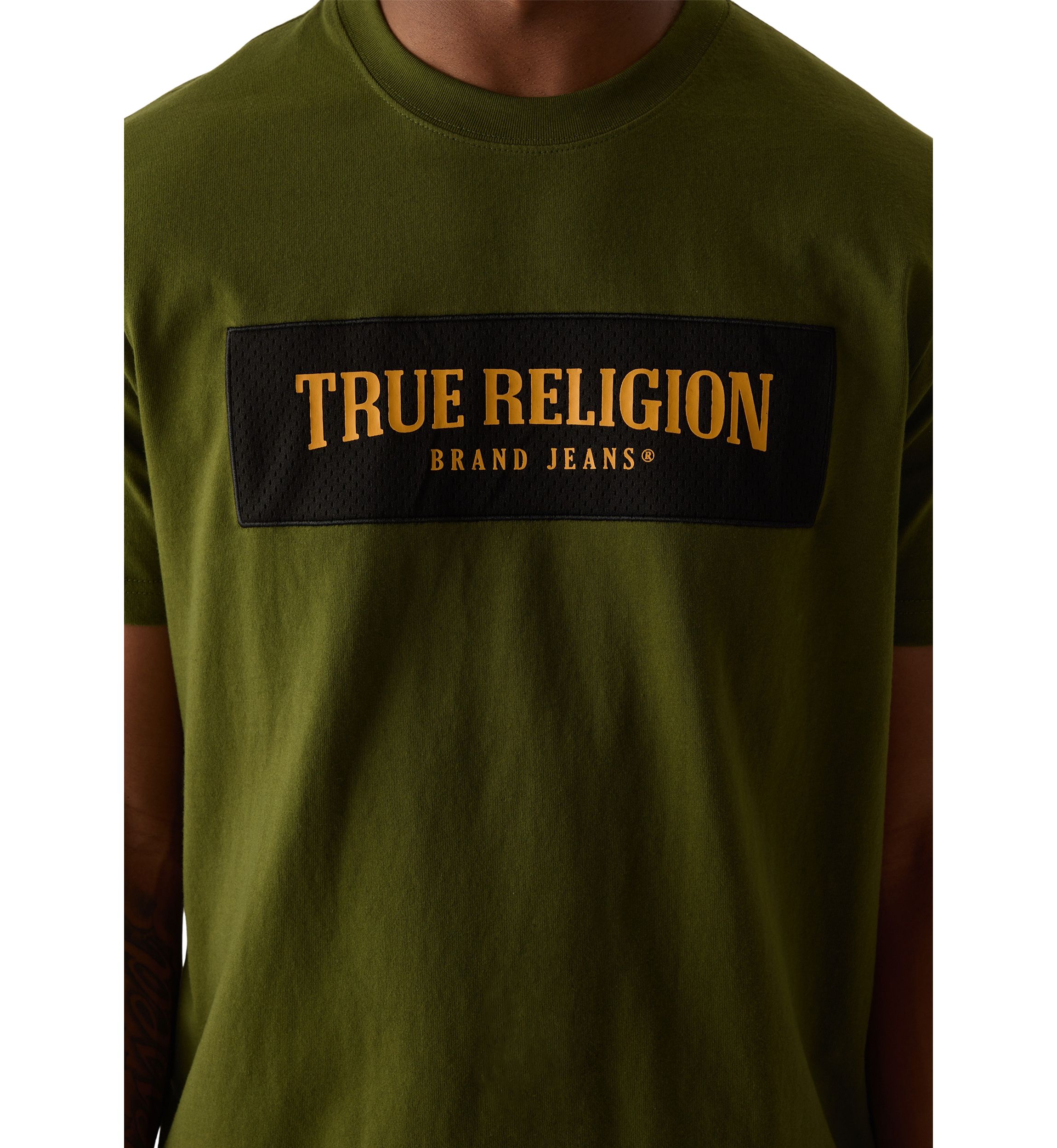 Mesh Appliqué Arch Logo Short Sleeve T-Shirt
