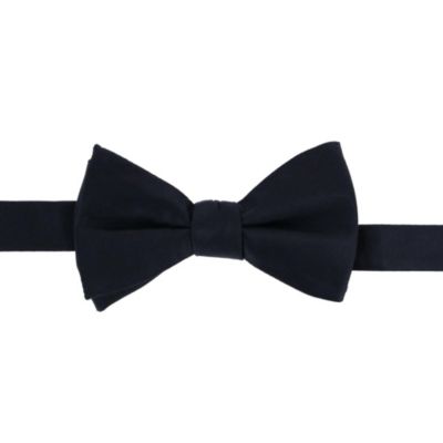 Trafalgar Men's Sutton Solid Color Silk Self-Tie Bow Tie, Black