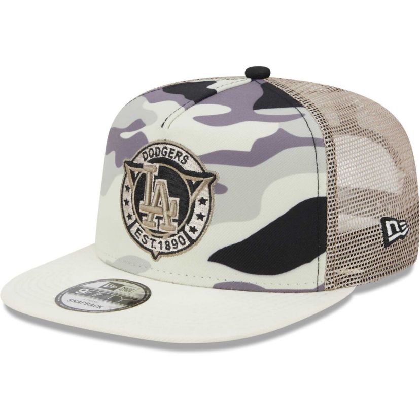 MLB Los Angeles Dodgers Chrome A-Frame 9FIFTY Trucker Snapback Hat