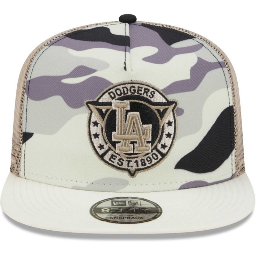 MLB Los Angeles Dodgers Chrome A-Frame 9FIFTY Trucker Snapback Hat