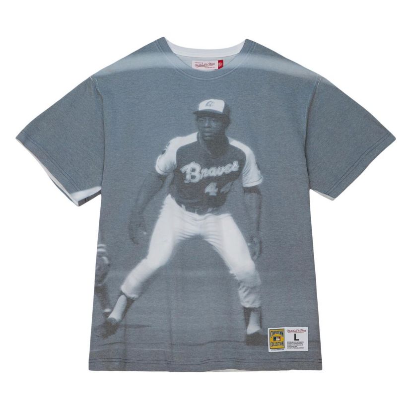 MLB Hank Aaron Atlanta Braves Cooperstown Collection Highlight Sublimated Player Graphic T-Shirt