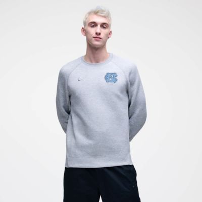 Men's NCAA Nike North Carolina Tar Heels Tech Fleece Raglan Sweatshirt