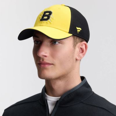 Men's NHL Fanatics Gold/Black 2026 NHL Stadium Series Authentic Pro Adjustable Trucker Hat