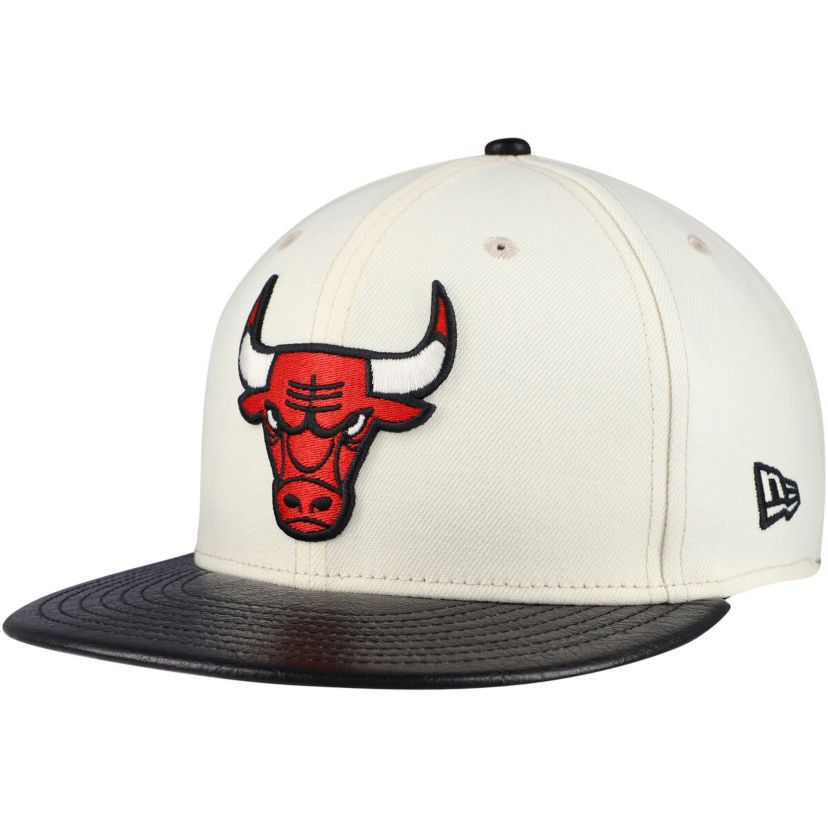 NBA Cream/Black Chicago Bulls Faux Leather Visor Two-Tone 59FIFTY Fitted Hat