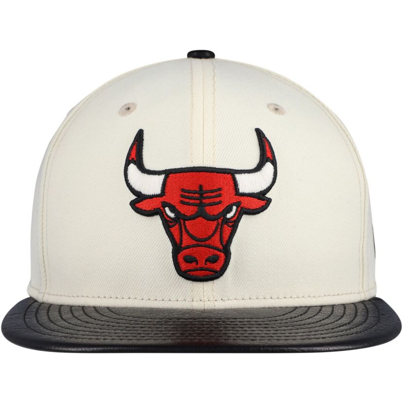 NBA Cream/Black Chicago Bulls Faux Leather Visor Two-Tone 59FIFTY Fitted Hat