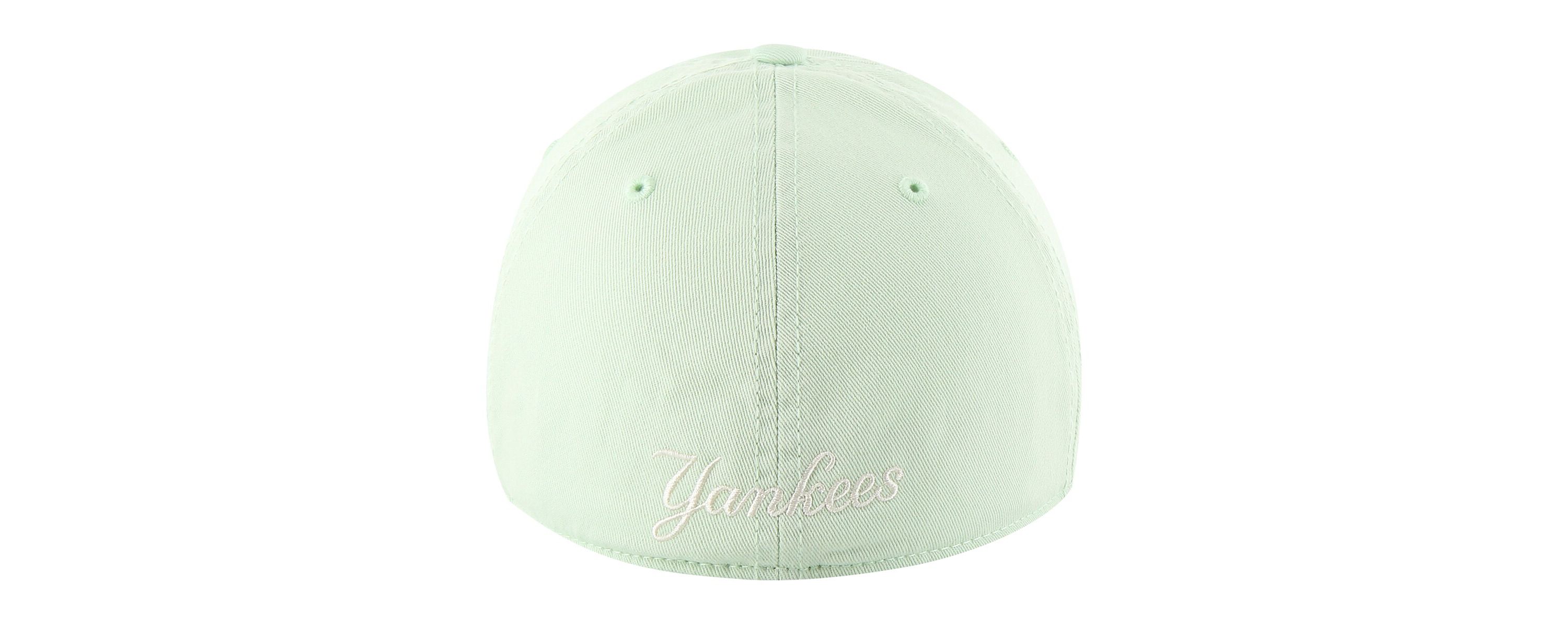 MLB New York Yankees Classic Franchise Fitted Hat