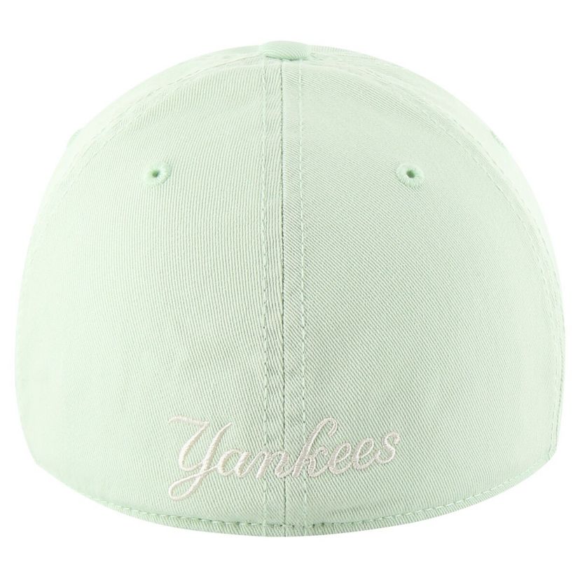 MLB New York Yankees Classic Franchise Fitted Hat
