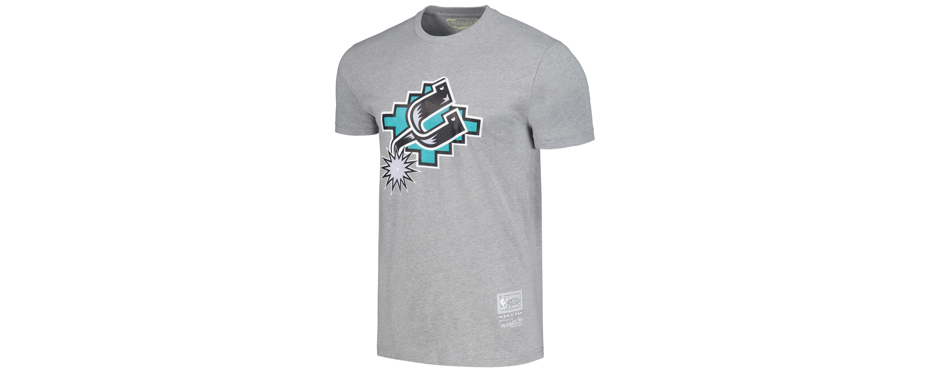 NBA Unisex San Antonio Spurs Hardwood Classics MVP Throwback Logo T-Shirt
