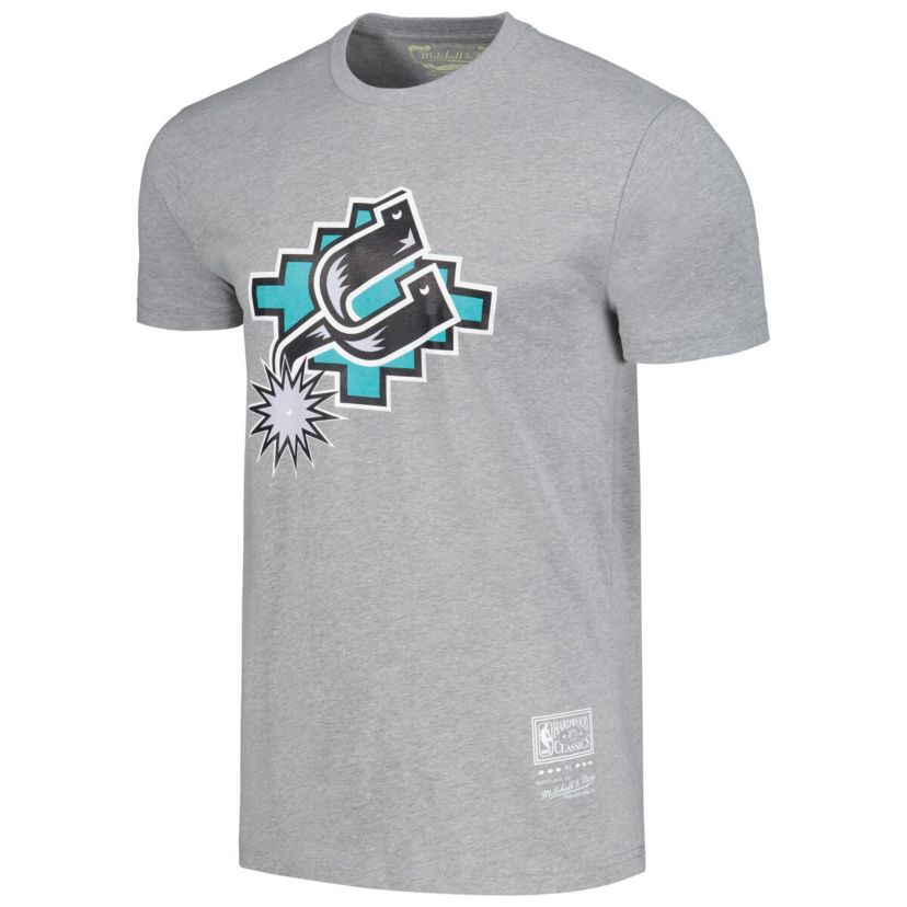 NBA Unisex San Antonio Spurs Hardwood Classics MVP Throwback Logo T-Shirt