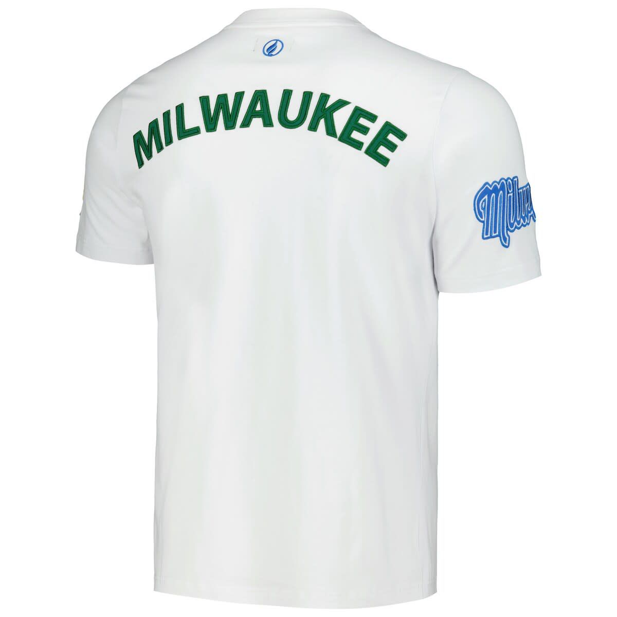 NBA Unisex Milwaukee Bucks Crest T-Shirt