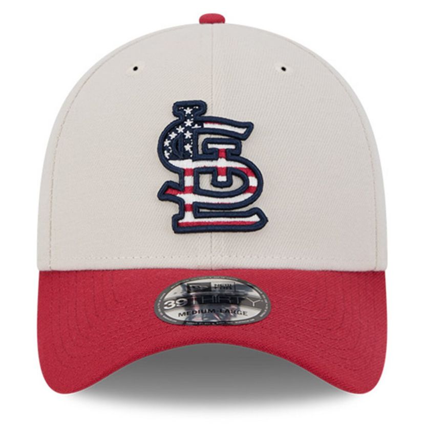 MLB Khaki/Red St. Louis Cardinals 2024 Fourth of July 39THIRTY Flex Hat