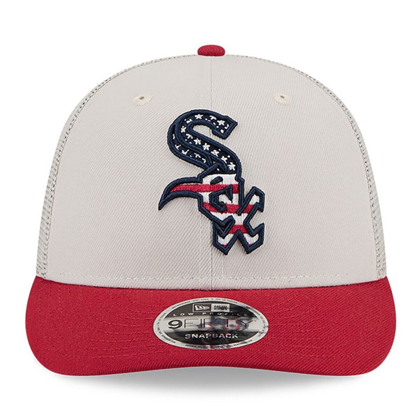 Chicago White Sox MLB Khaki/Red Chicago Sox 2024 Fourth of July Trucker Low 9FIFTY Snapback Hat