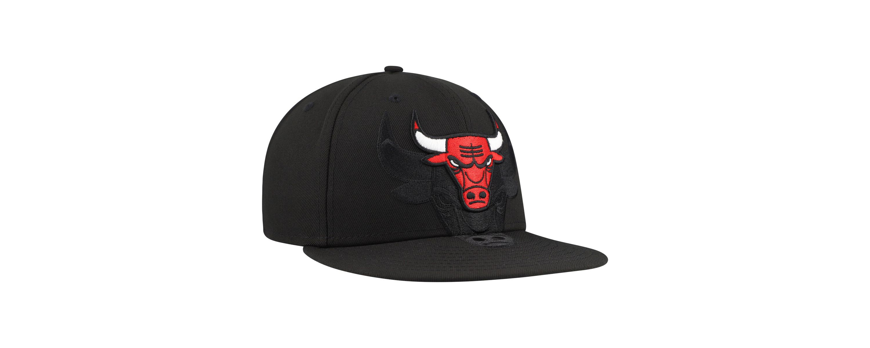 NBA Chicago Bulls Blackout Shadow Logo 59FIFTY Fitted Hat