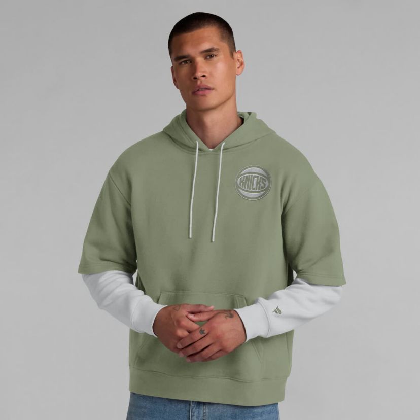 NBA Fanatics New York Knicks Elements Sleek Pullover Hoodie