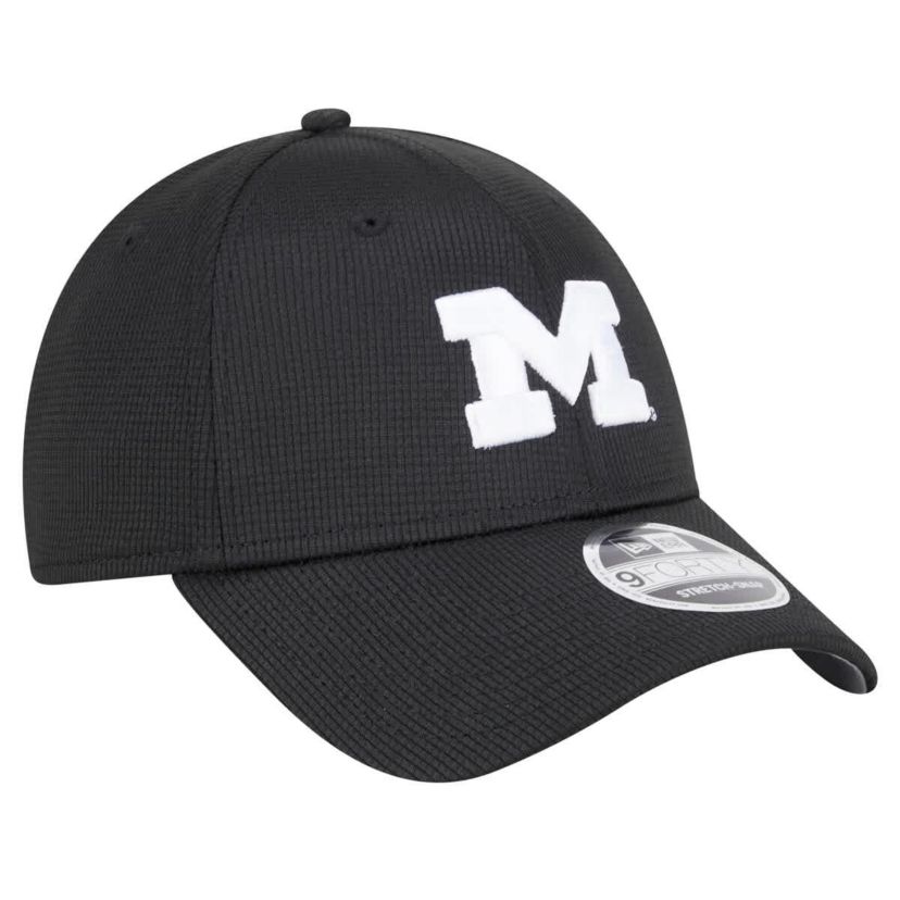 NCAA Michigan Wolverines Pivot 9FORTY Stretch-Snap Adjustable Hat