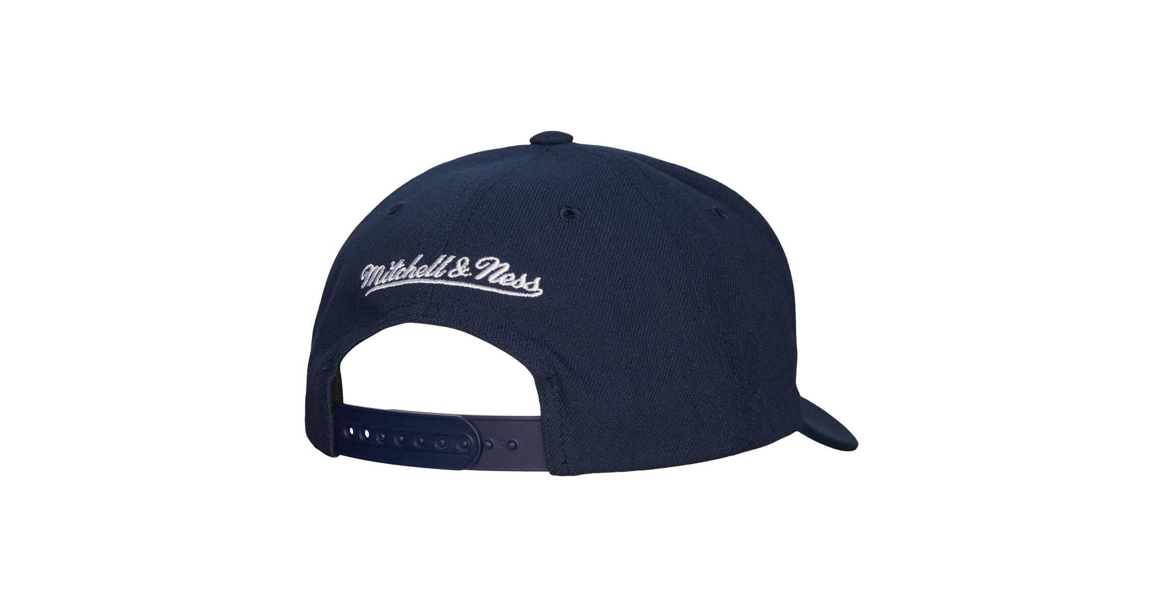 NHL Toronto Maple Leafs Team Ground Pro Adjustable Hat