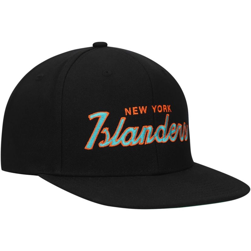 NHL New York Islanders Core Team Script 2.0 Snapback Hat