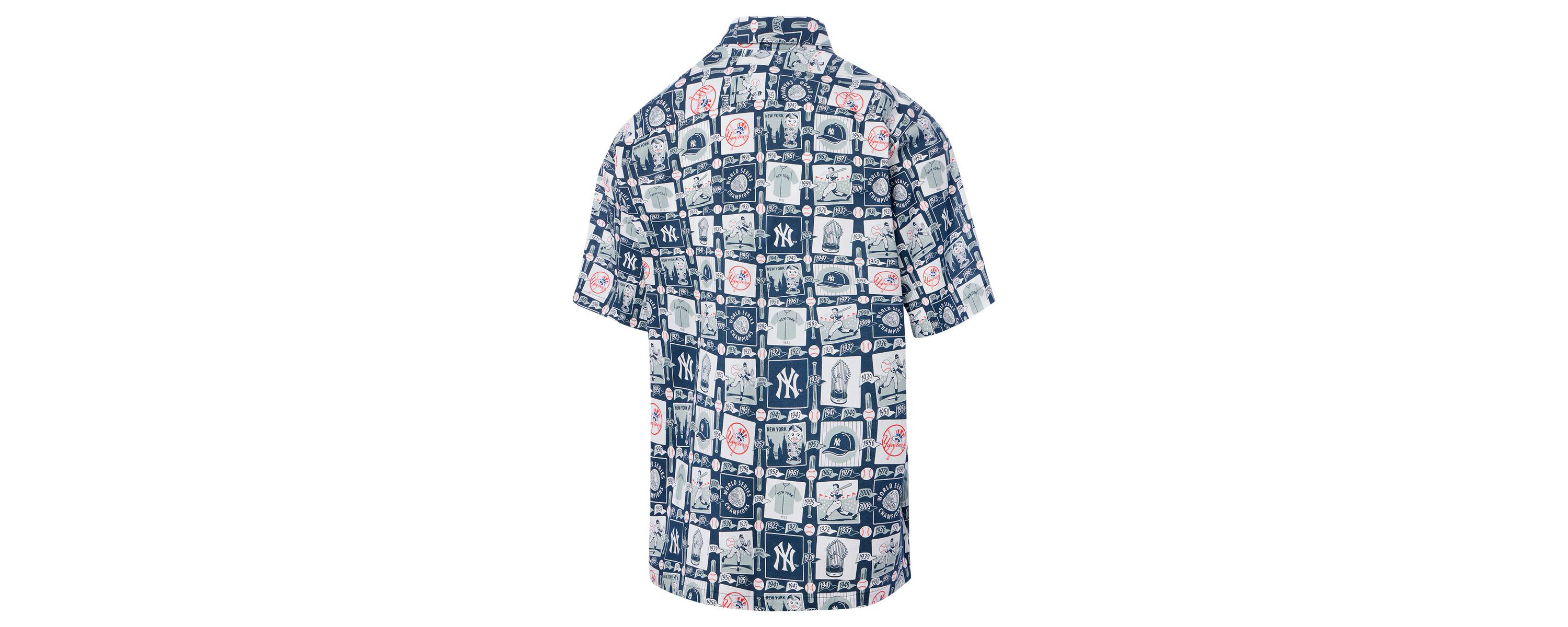 MLB New York Yankees s Scenic Button-Up Shirt