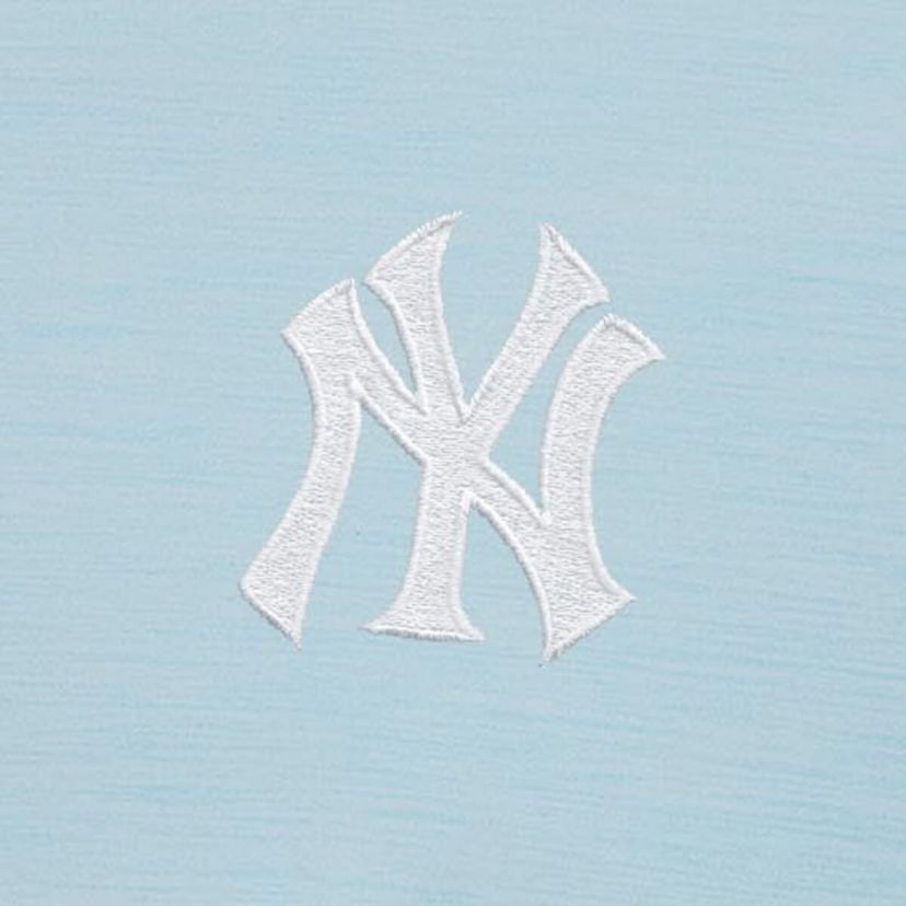 MLB Powder New York Yankees Bright Quarter-Zip Pullover Top