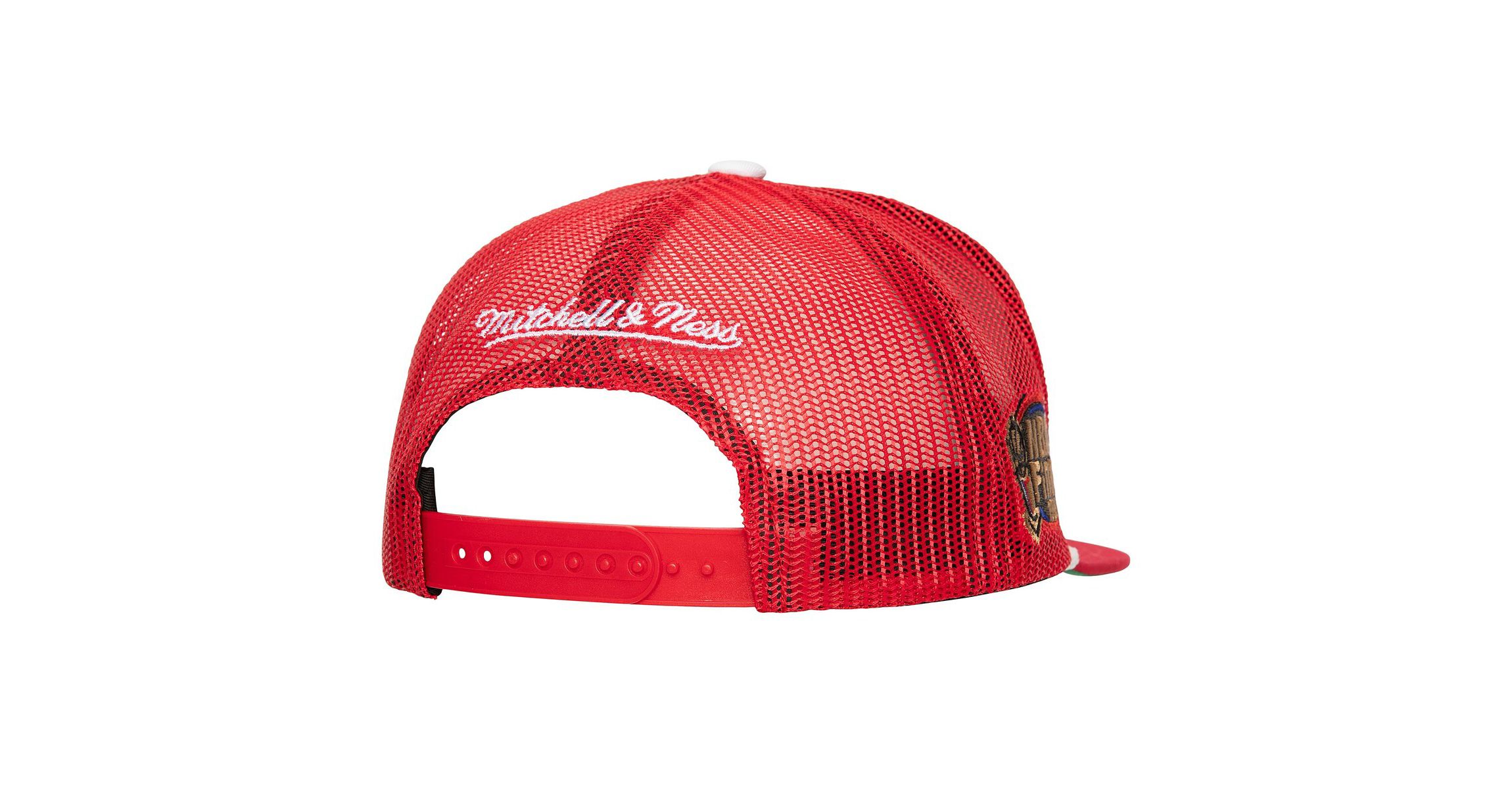 NBA Chicago Bulls Roper Meshback Trucker Snapback Hat