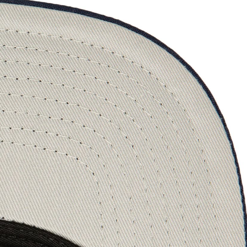 MLB New York Yankees Full Frontal Snapback Hat