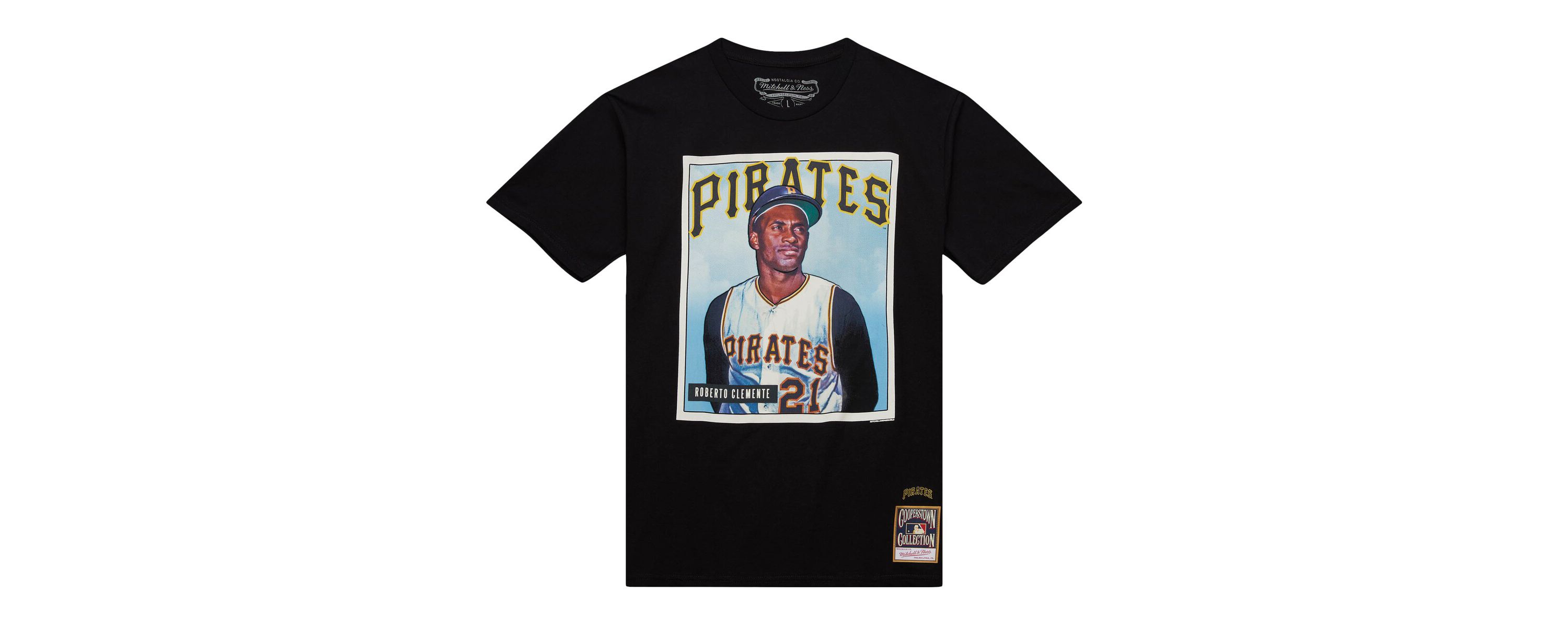 MLB Roberto Clemente Pittsburgh Pirates Cooperstown Collection Collectors Connection T-Shirt