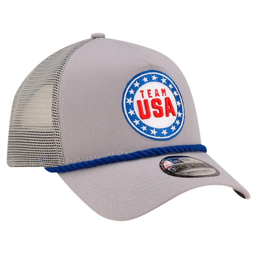 Olympics Looney Tunes x Team USA Badge Trucker 9FORTY Adjustable Hat