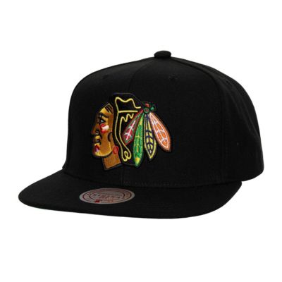 Mitchell & Ness Men's NHL Chicago Blackhawks Core Top Spot Snapback Hat