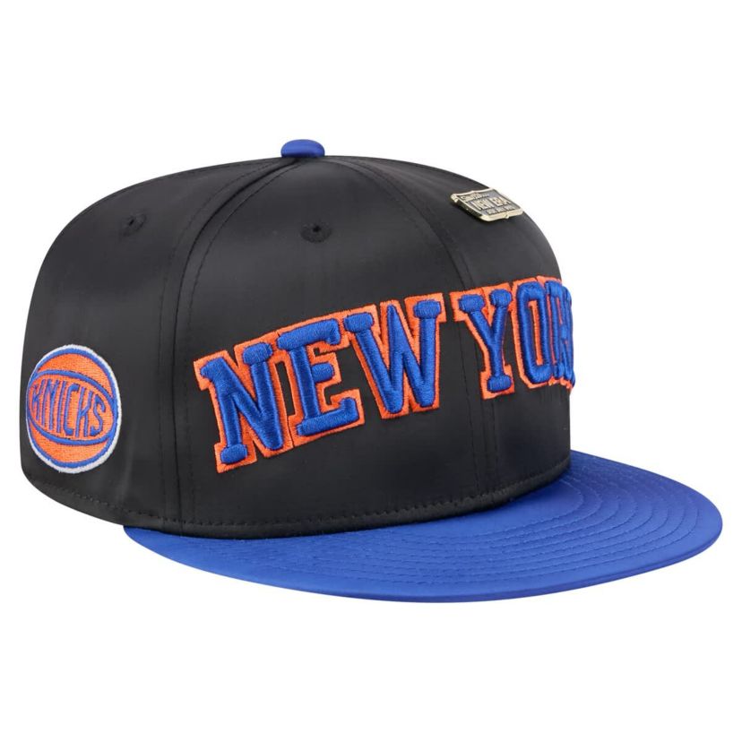 NBA Black/Blue New York Knicks Throwback Satin Vintage Pin Two-Tone 59FIFTY Fitted Hat