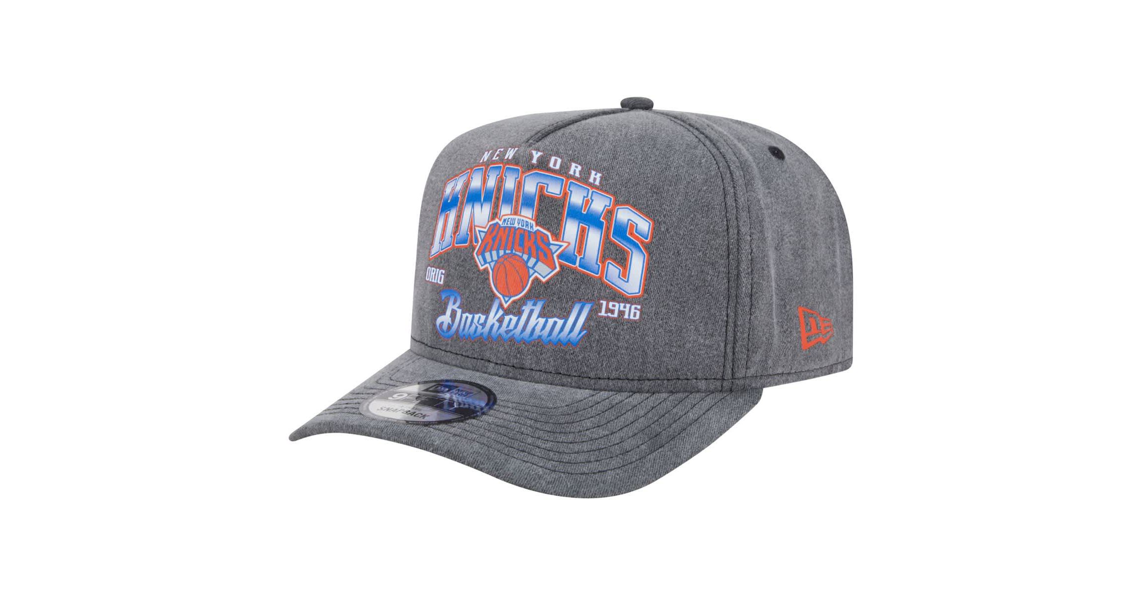 NBA New York Knicks Throwback Washed Pre-Curved 9FIFTY Snapback Hat