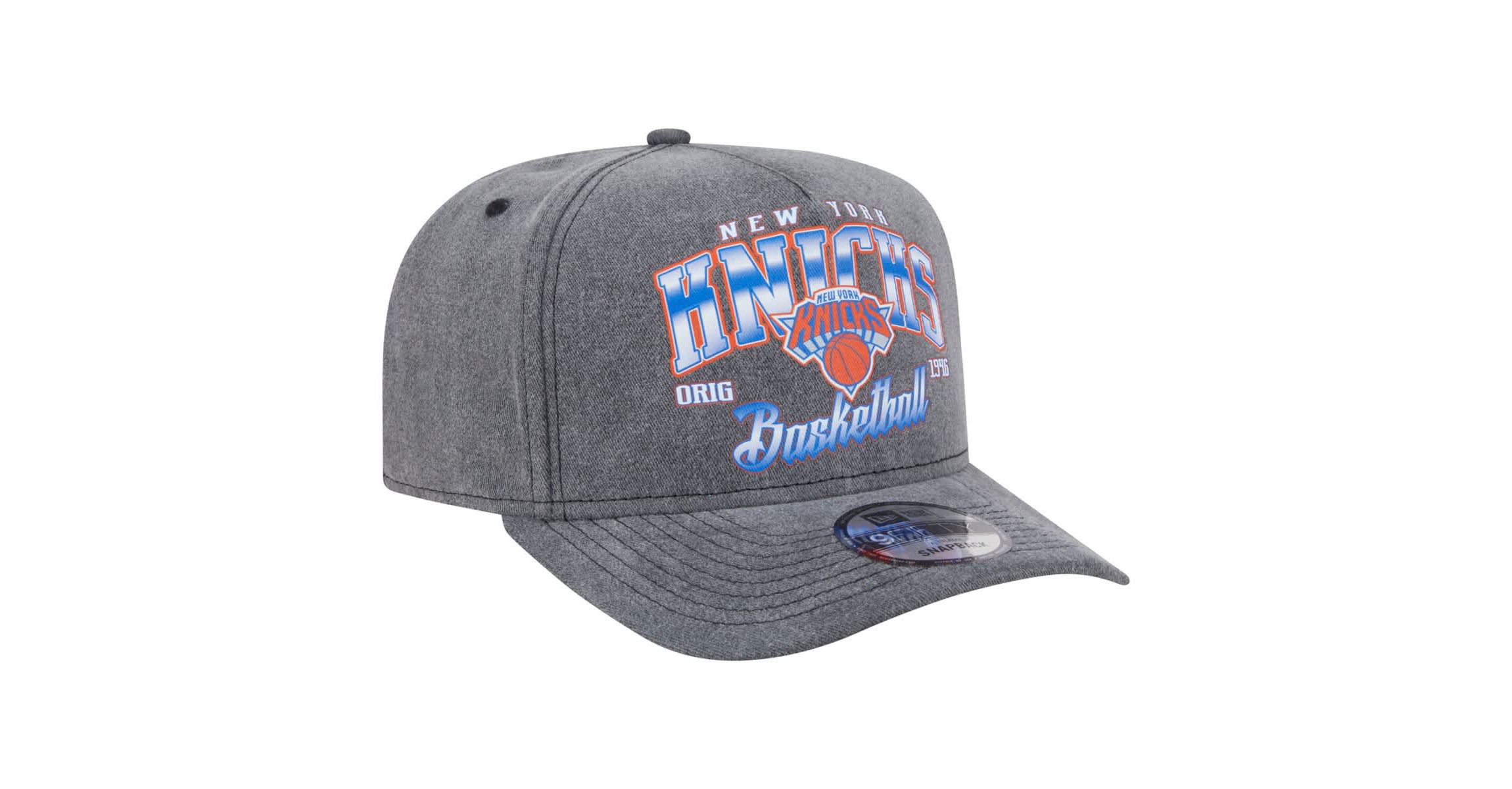 NBA New York Knicks Throwback Washed Pre-Curved 9FIFTY Snapback Hat