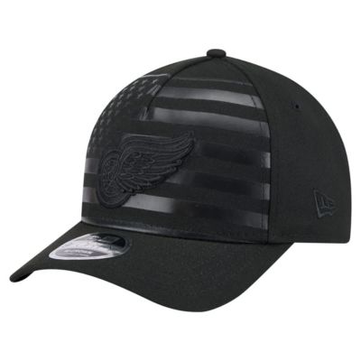 New Era Men's NHL Detroit Wings Game Day Stealth Flag 9FORTY A-Frame Adjustable Hat, Black
