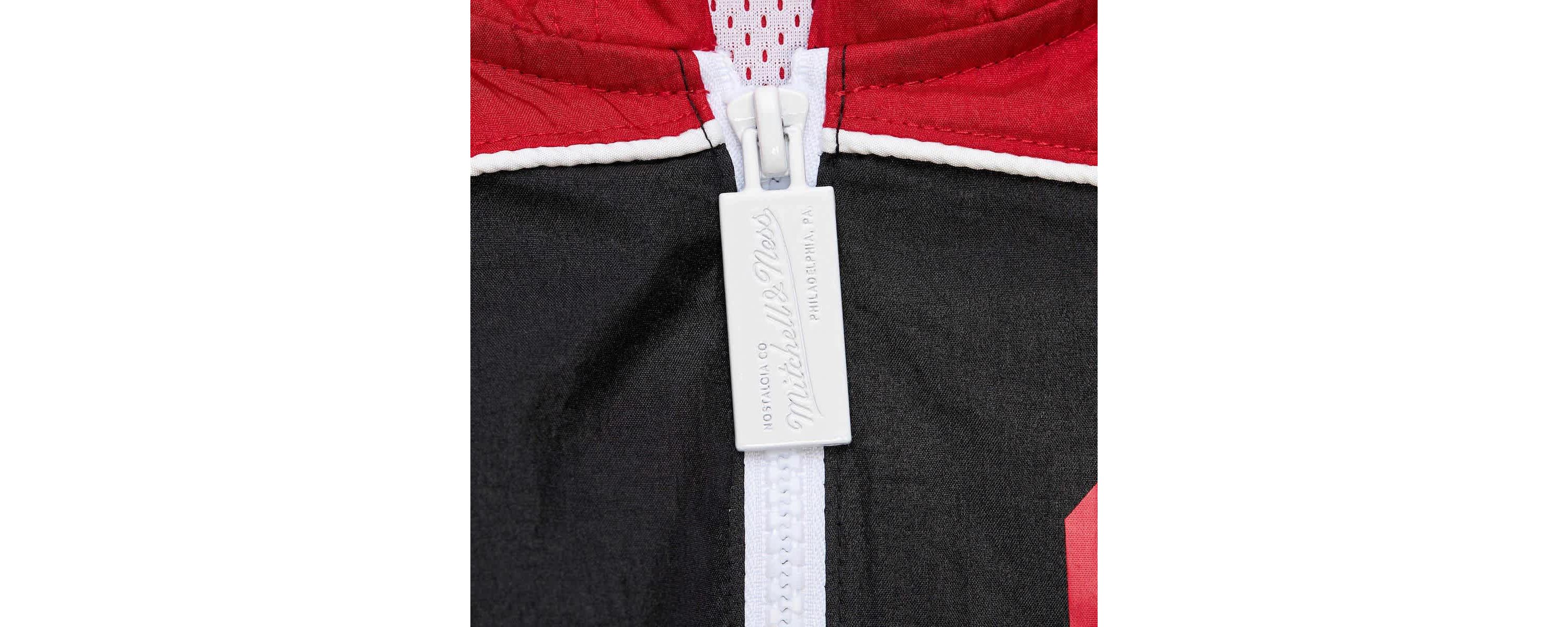 NCAA Georgia Bulldogs Big Shot Premium Full-Zip Windbreaker