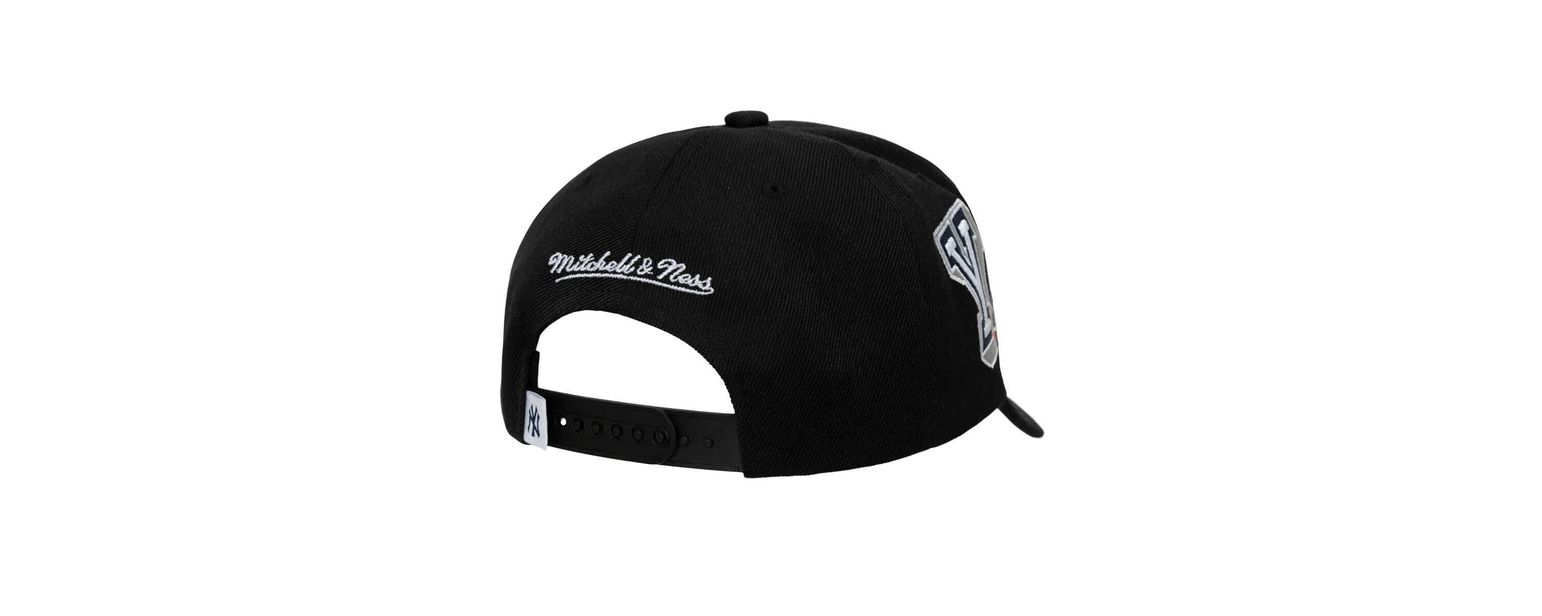 MLB New York Yankees Hyper Type Pro Crown Snapback Hat