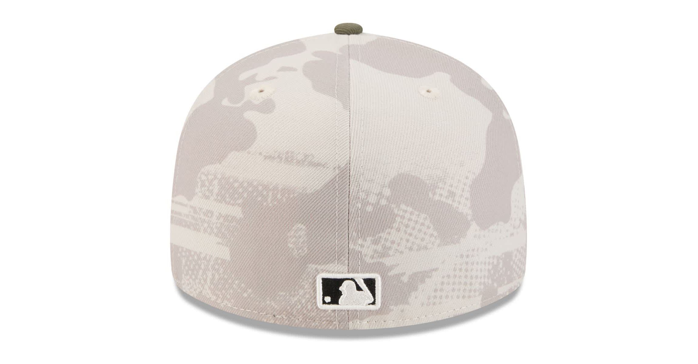 MLB Light Beige/Olive Seattle Mariners 2025 Armed Forces Day 59FIFTY Fitted Hat