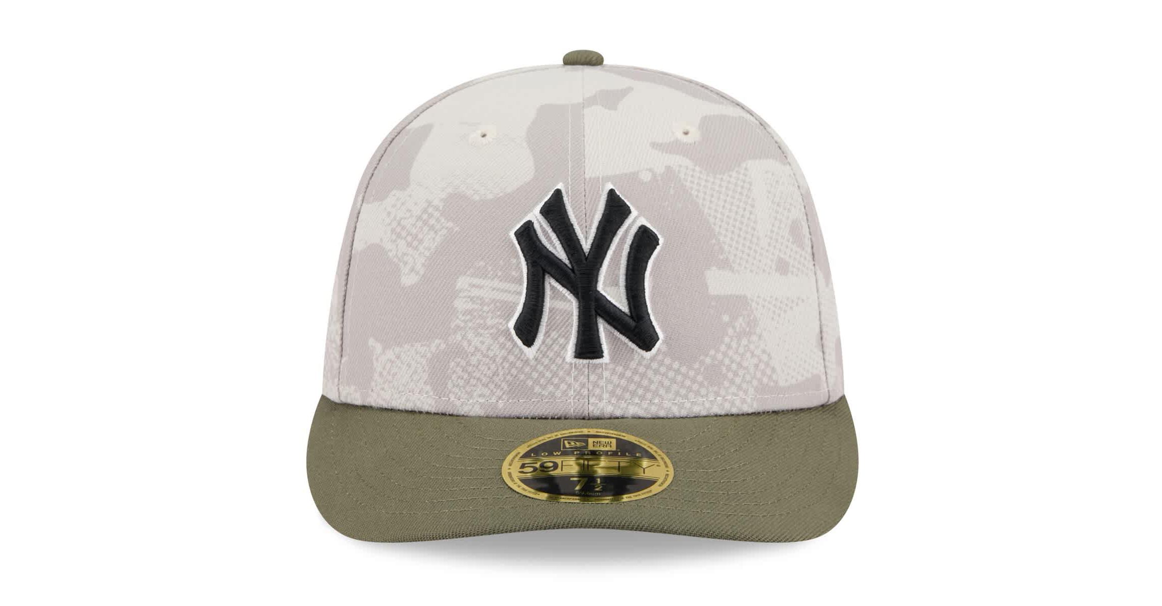 MLB Light Beige/Olive New York Yankees 2025 Armed Forces Day Low 59FIFTY Fitted Hat