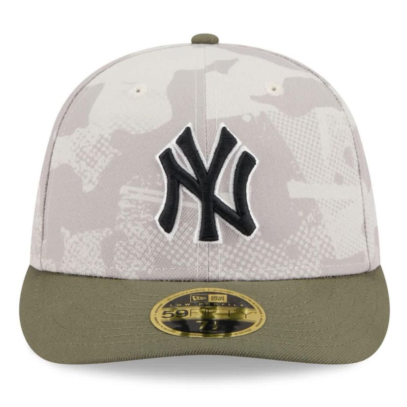 MLB Light Beige/Olive New York Yankees 2025 Armed Forces Day Low 59FIFTY Fitted Hat