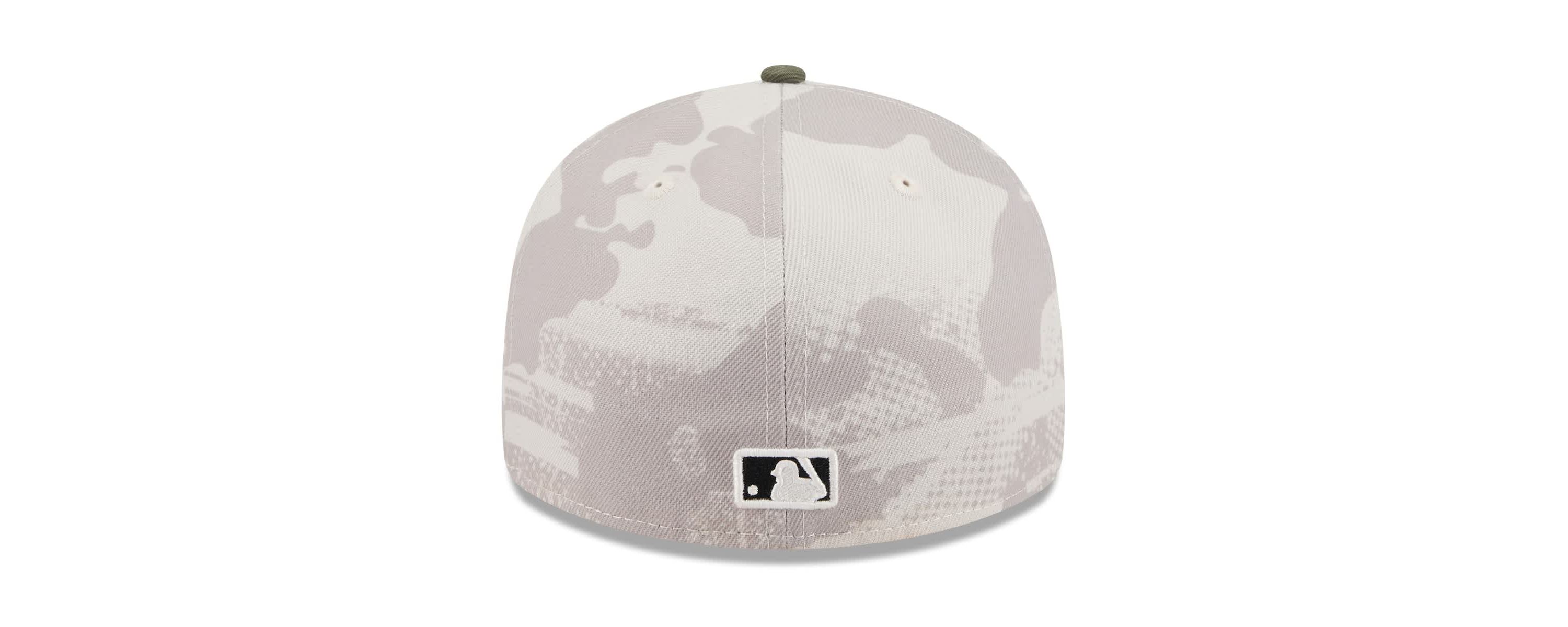 MLB Light Beige/Olive Seattle Mariners 2025 Armed Forces Day Low 59FIFTY Fitted Hat