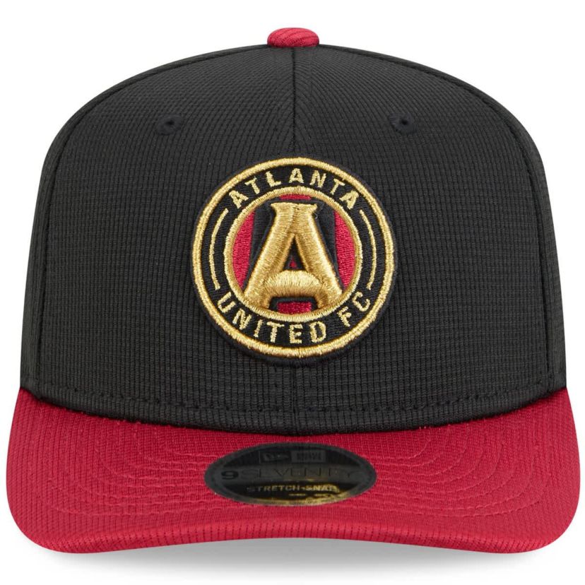 MLS Black/Red Atlanta United FC 2025 Jersey Hook 9SEVENTY Stretch-Snap Hat