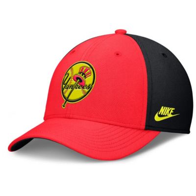 Men's MLB Nike Crimson/Black New York Yankees Neon 90s Rise SwooshFlex Hat, Crimson, Medium