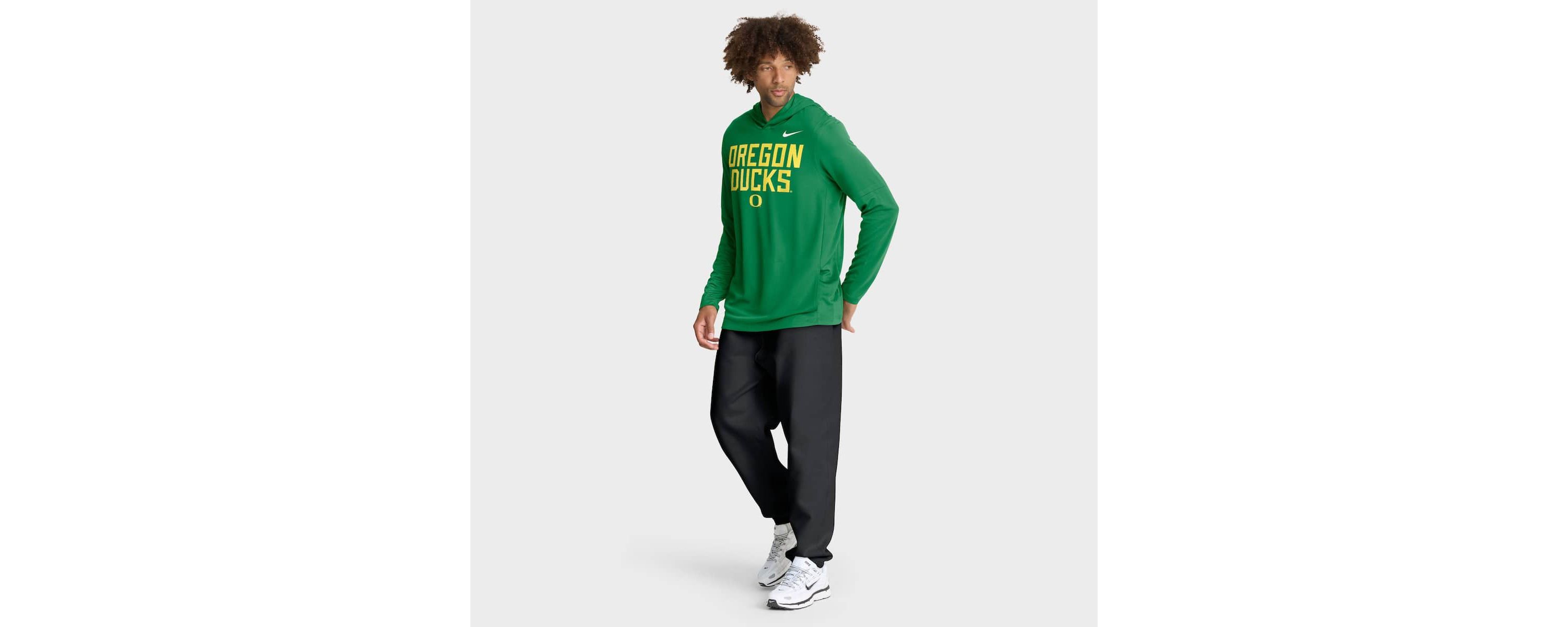 NCAA Nike Oregon Ducks 2025 Sideline Dri-FIT Long Sleeve Hoodie T-Shirt