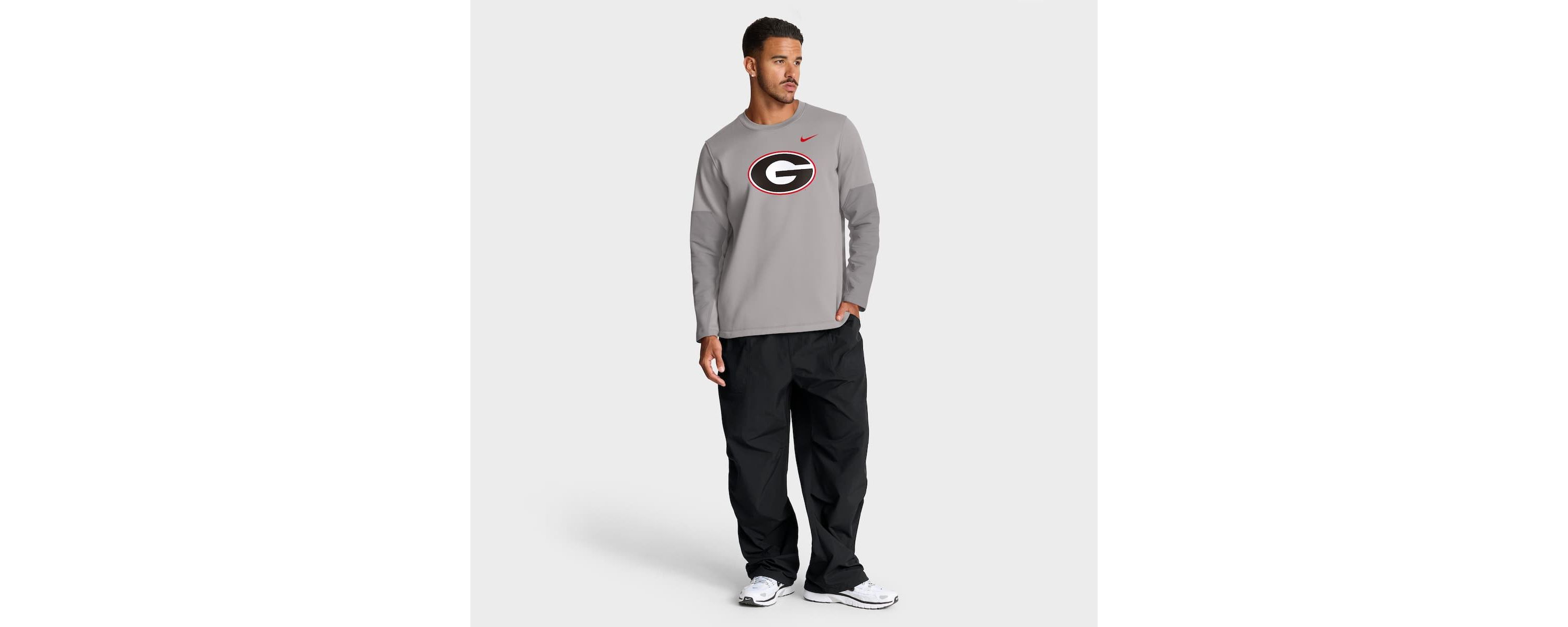 NCAA Nike Georgia Bulldogs 2025 Sideline Coach Therma-FIT Long Sleeve T-Shirt