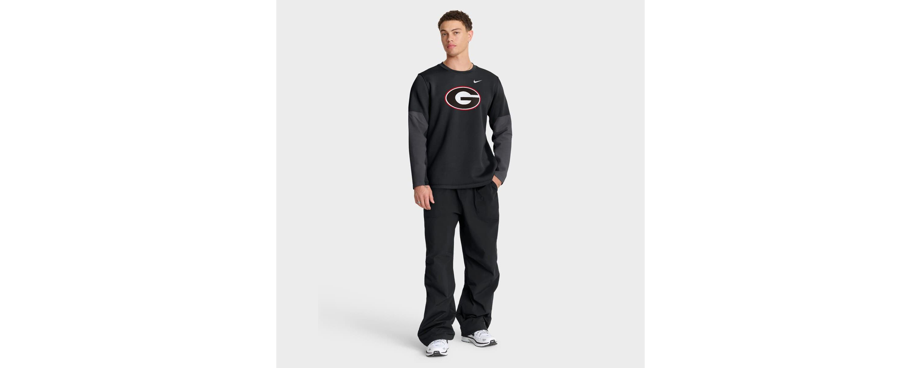 NCAA Nike Georgia Bulldogs 2025 Sideline Coach Therma-FIT Long Sleeve T-Shirt